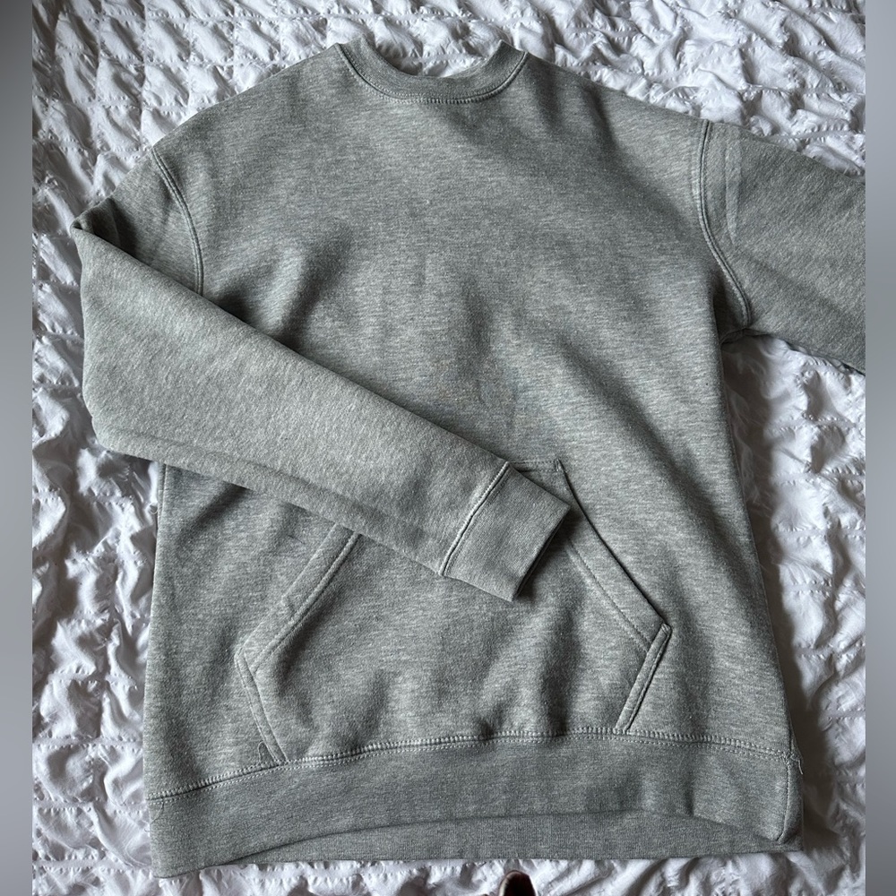 Crew neck sweater